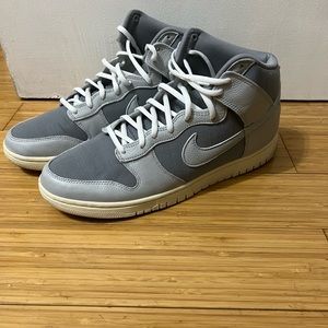 Nike dunks hi for sale US size 13 mens